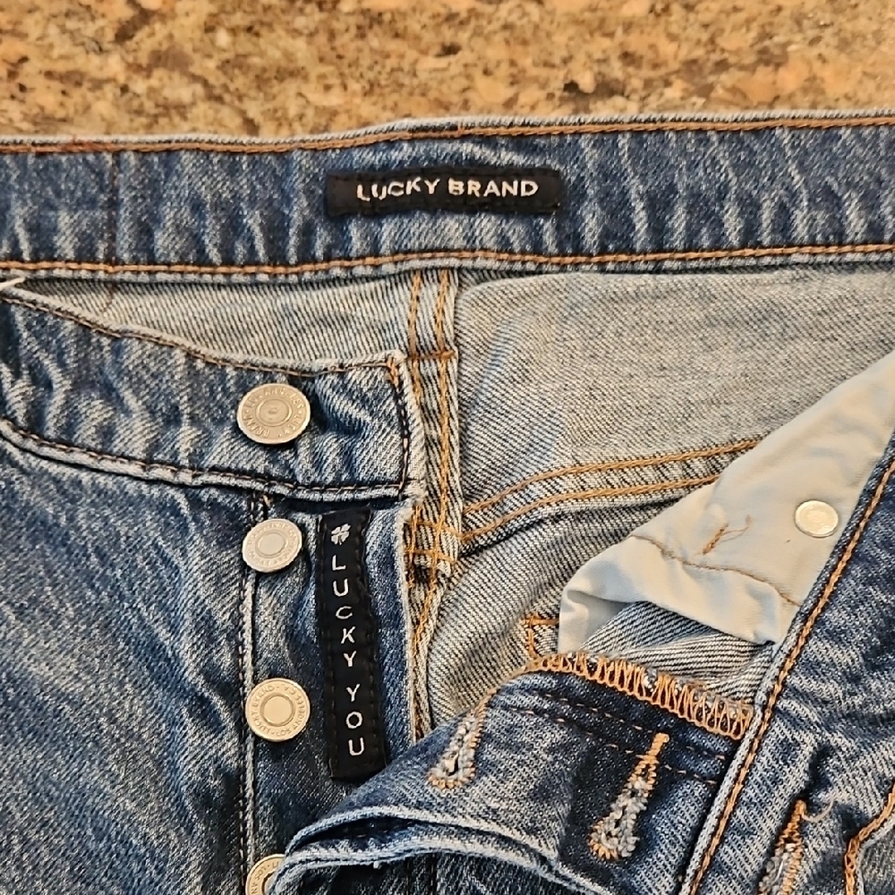 Lucky Brand Classic Blue Jeans
